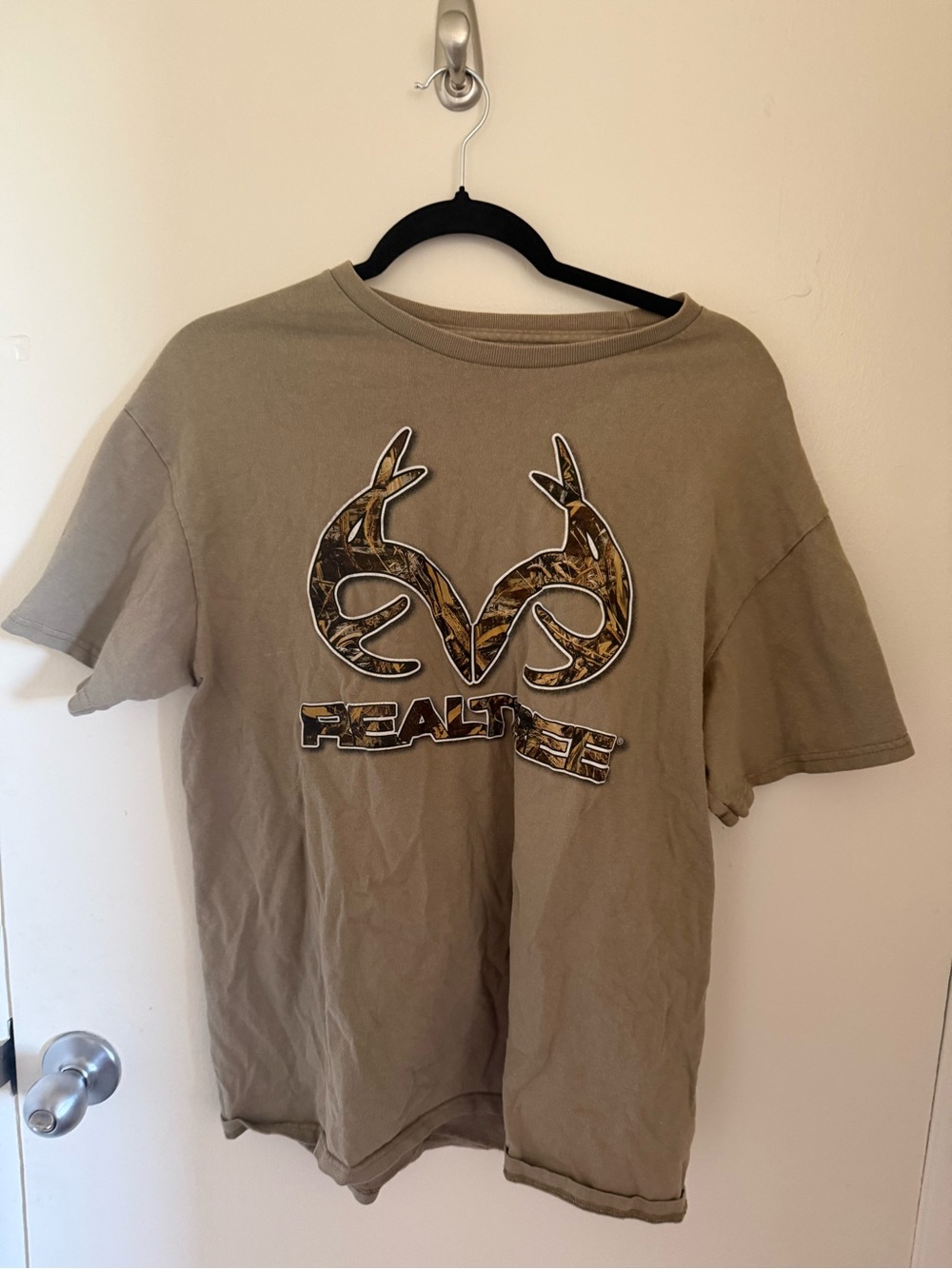 Realtree Brown Camo men’s large T-shirt